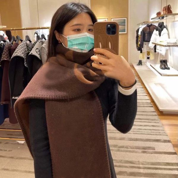 new arrived brand men scarf cashmere winter scarves long size male warmer women's printing l f v letter wool bufanda 1l8m8, Blue;gray
new arrived brand men scarf cashmere winter scarves long size male warmer women's printing l f v letter wool bufanda 1l8m8, Blue;gray