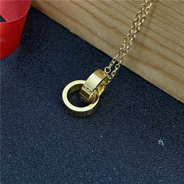 pendant necklaces classic love c68 double ring pendant designer diamond necklace fashion womens gold silver torque with red box 1pstb
pendant necklaces classic love c68 double ring pendant designer diamond necklace fashion womens gold silver torque with red box 1pstb