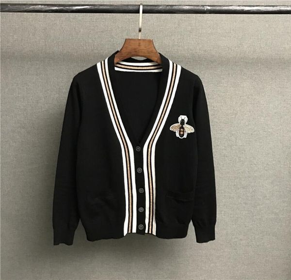 Capuz e Moletons a147cc741
Capuz e Moletons a147cc741