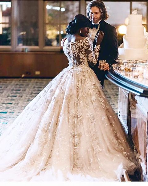 custom made lace applique bateau long sleeve vintage wedding dresses court train bridal gowns plus size vestidos de novia chic, White
custom made lace applique bateau long sleeve vintage wedding dresses court train bridal gowns plus size vestidos de novia chic, White