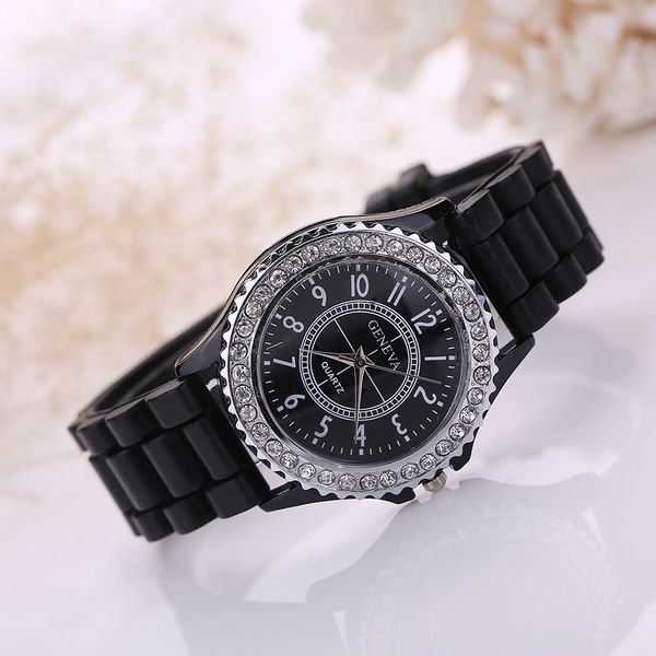 wengle 2017 geneva ms fashion silica gel diamond student quartz watch, Slivery;brown
wengle 2017 geneva ms fashion silica gel diamond student quartz watch, Slivery;brown