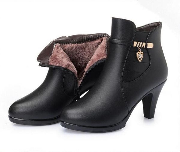 warm and comfortable fur one wool shoes woman winter ankle boots 2020 new fashion cowhide leather shoes high heels women boots, Black
warm and comfortable fur one wool shoes woman winter ankle boots 2020 new fashion cowhide leather shoes high heels women boots, Black