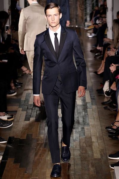 2019 design fashion navy blue slim fit groom wear tuxedos notched lapel mens suits for wedding popular bridegroom suit pant +jacket+tie chic, Black;gray
2019 design fashion navy blue slim fit groom wear tuxedos notched lapel mens suits for wedding popular bridegroom suit pant +jacket+tie chic, Black;gray