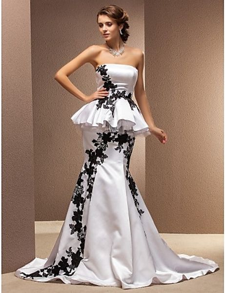 2016 new fashion trumpet/mermaid white chapel train black appliques strapless satin luxurious wedding dresses 302
2016 new fashion trumpet/mermaid white chapel train black appliques strapless satin luxurious wedding dresses 302