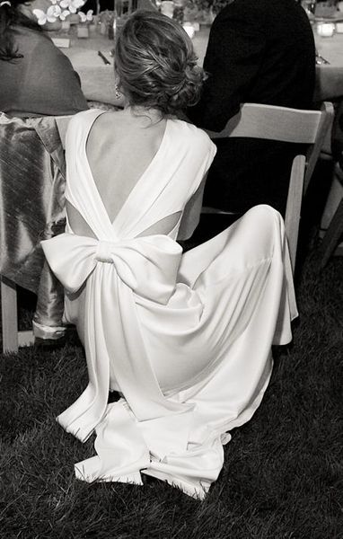 elegant boho beach wedding dress 2018 with bow back v-neck long satin wedding party dresses vestido de noiva wedding gown summer dress, White
elegant boho beach wedding dress 2018 with bow back v-neck long satin wedding party dresses vestido de noiva wedding gown summer dress, White