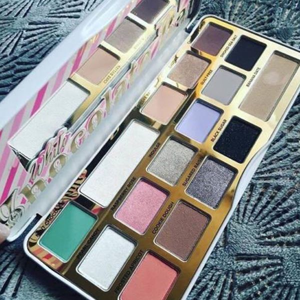new face white chocolate bar 16 colors eyeshadow palette shimmer matte makuep palette 2017 2018
new face white chocolate bar 16 colors eyeshadow palette shimmer matte makuep palette 2017 2018