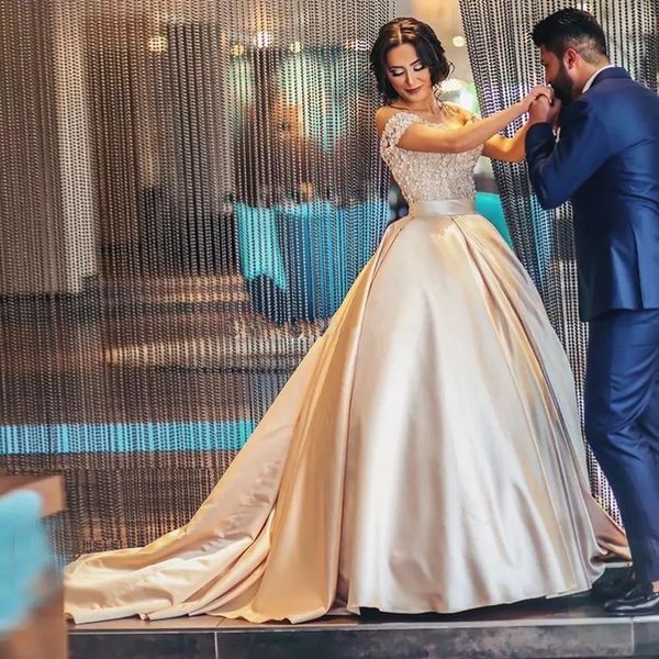2018 champagne ball gown quinceanera dresses sweetheart off shoulder appliques lace satin plus size saudi arabic prom dresses sweet 16 dress, Blue;red
2018 champagne ball gown quinceanera dresses sweetheart off shoulder appliques lace satin plus size saudi arabic prom dresses sweet 16 dress, Blue;red