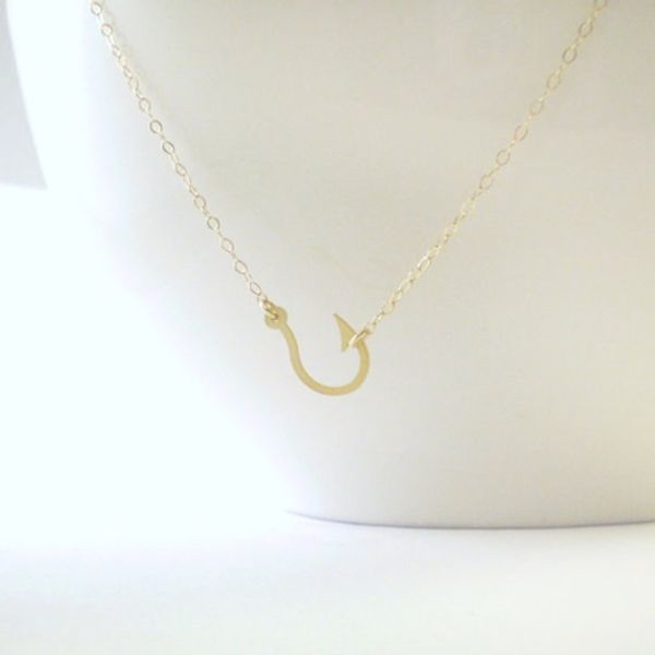 30pcs gold silver maori awaiian fish hook necklace captain fishing catch crafts fishhook necklace
30pcs gold silver maori awaiian fish hook necklace captain fishing catch crafts fishhook necklace