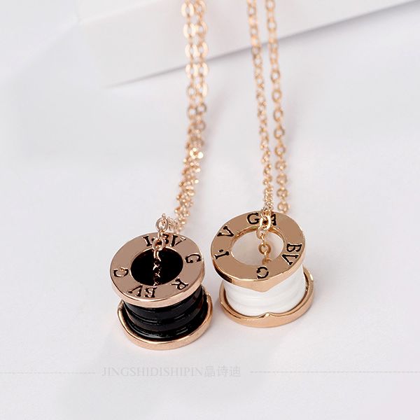 Brand Name Silver Gold Pendant necklaces White Black Ceramic circular ring bv pendant Necklace For Women Fashion Jewelry Party Gift Hot sale
Brand Name Silver Gold Pendant necklaces White Black Ceramic circular ring bv pendant Necklace For Women Fashion Jewelry Party Gift Hot sale
