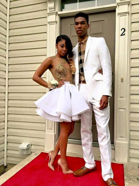 2016 two pieces ball gown prom dresses 2k15 with sheer neck applique jewel goleden party gowns illusion sleeveless evening dresses, Black
2016 two pieces ball gown prom dresses 2k15 with sheer neck applique jewel goleden party gowns illusion sleeveless evening dresses, Black