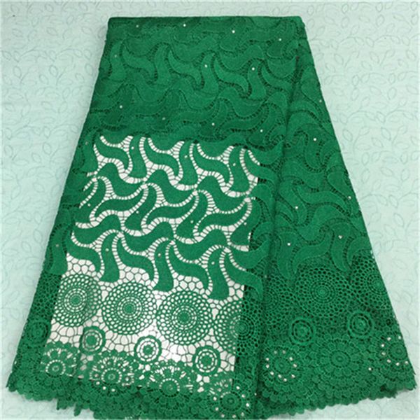 excellent french guipure lace with beads and green embroidery african water soluble lace fabric for party dress bw40-5,5yards/pc, Black;white
excellent french guipure lace with beads and green embroidery african water soluble lace fabric for party dress bw40-5,5yards/pc, Black;white