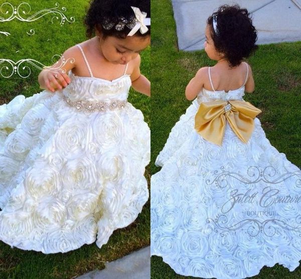 ruffles organza flower girls dresses spaghetti ball gown crystal sparkling girls pageant dresses with bow baby first communion dress 2017, White;blue
ruffles organza flower girls dresses spaghetti ball gown crystal sparkling girls pageant dresses with bow baby first communion dress 2017, White;blue