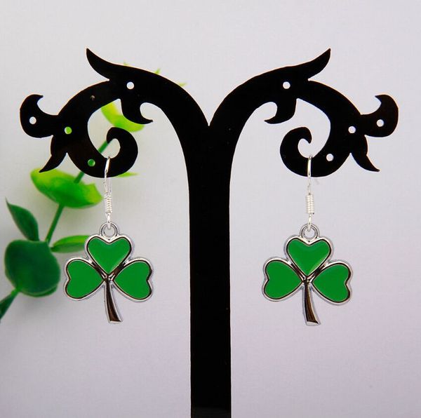 горячая 20 пара винтаж эмаль три клевера очарование подвески серьги стерлингового серебра ювелирные изделия для женских аксессуаров s856, Silver
горячая 20 пара винтаж эмаль три клевера очарование подвески серьги стерлингового серебра ювелирные изделия для женских аксессуаров s856, Silver