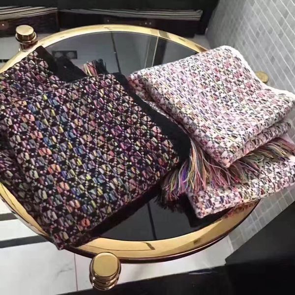 Top Qualtiy Luxury Brand Scarf Plaid модель женщины Шарф 2017 Зимний кашемировый дизайнерский шарф
Top Qualtiy Luxury Brand Scarf Plaid модель женщины Шарф 2017 Зимний кашемировый дизайнерский шарф