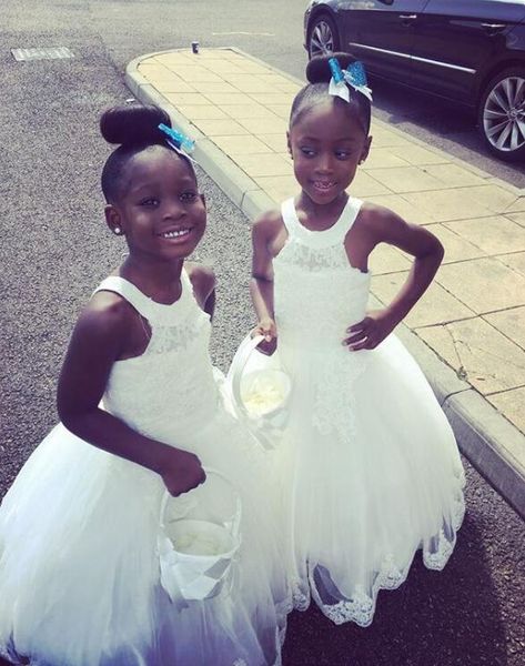 selling straps halter sleeveless white flower girl dresses for wedding party gowns dress for ki, White;blue
selling straps halter sleeveless white flower girl dresses for wedding party gowns dress for ki, White;blue