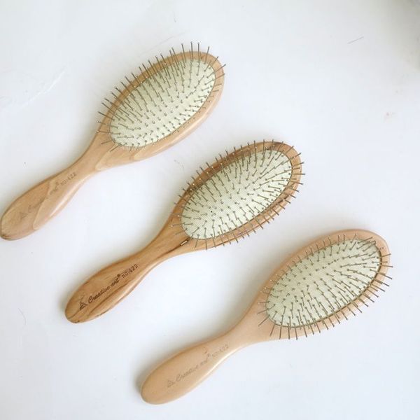 hair extensions brush comb wooden handle massage with metal pins message white air cushion selling, Silver
hair extensions brush comb wooden handle massage with metal pins message white air cushion selling, Silver