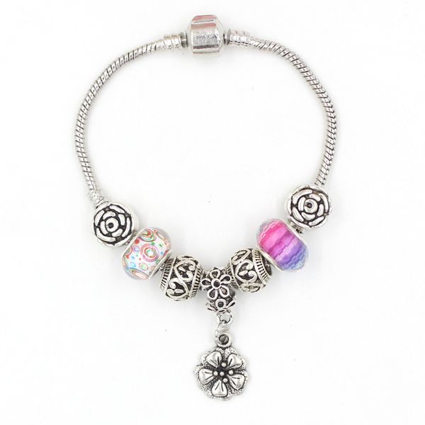 wholesale fashion jewelry new arrival european bracelets with flower charms fit european snake chain, Golden;silver
wholesale fashion jewelry new arrival european bracelets with flower charms fit european snake chain, Golden;silver