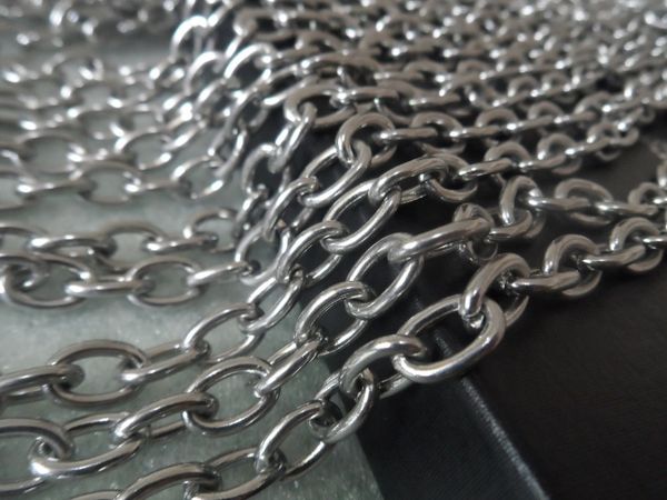 wholesale 5meter silver polished stainless steel 8mm wide smooth steel oval link chain jewlery findings marking diy for women men .
wholesale 5meter silver polished stainless steel 8mm wide smooth steel oval link chain jewlery findings marking diy for women men .