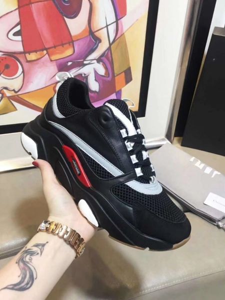 Sapatos ocasionais zhengyangshangmao
Sapatos ocasionais zhengyangshangmao