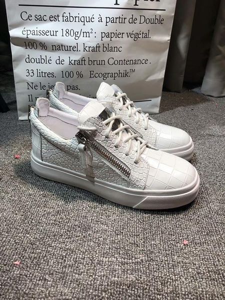 fashion designer speed trainer sock shoes men women triple black white red glitter volt mens trainers runners casual sports snea platform 1
fashion designer speed trainer sock shoes men women triple black white red glitter volt mens trainers runners casual sports snea platform 1