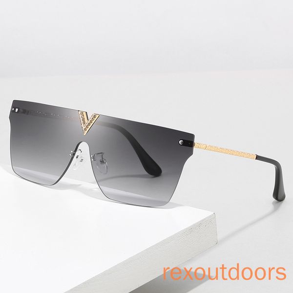 2020 new v-shaped lens toad sunglasses european and american metal sunglasses for men and women
2020 new v-shaped lens toad sunglasses european and american metal sunglasses for men and women