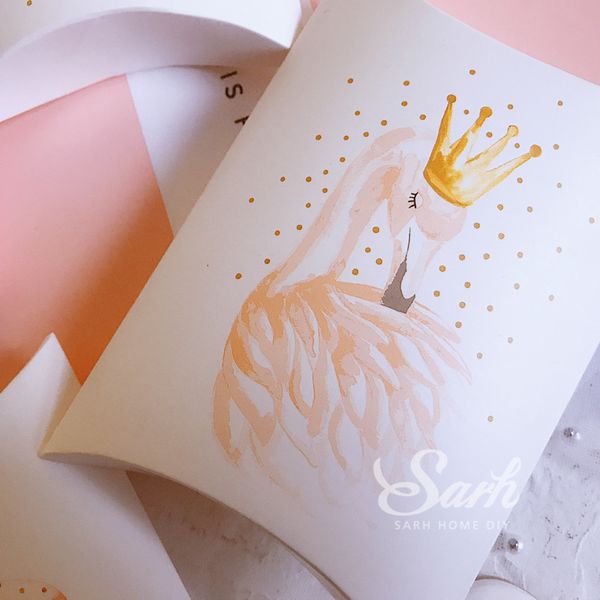 10pcs/lot swan crown feather balloon pillow box macarons cake box, muffin biscuits box baking package
10pcs/lot swan crown feather balloon pillow box macarons cake box, muffin biscuits box baking package
