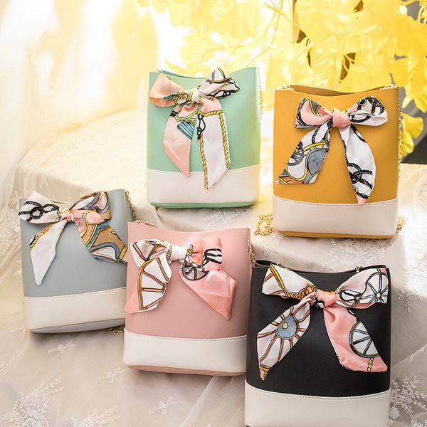 2020 high-texture women's shoulder bag new fashion korean-style all-match messenger bag silk scarf shoulder fashion bucket
2020 high-texture women's shoulder bag new fashion korean-style all-match messenger bag silk scarf shoulder fashion bucket