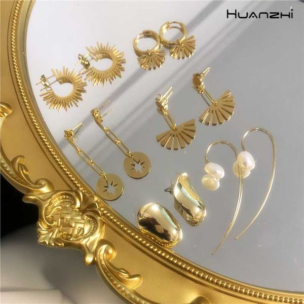 huanzhi 2020 new stainless steel small circle hoop earrings gold geometric pendant hoop earring for women girls jewelry, Golden;silver
huanzhi 2020 new stainless steel small circle hoop earrings gold geometric pendant hoop earring for women girls jewelry, Golden;silver
