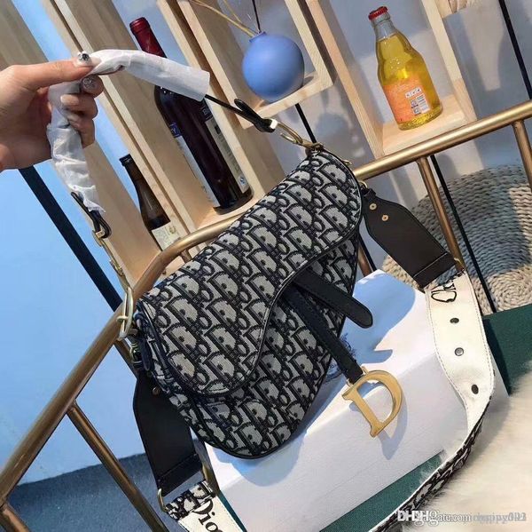 Top quality hot Europe 2019 new women bags handbag Famous designer handbags Ladies handbag women shop bags backpack
Top quality hot Europe 2019 new women bags handbag Famous designer handbags Ladies handbag women shop bags backpack