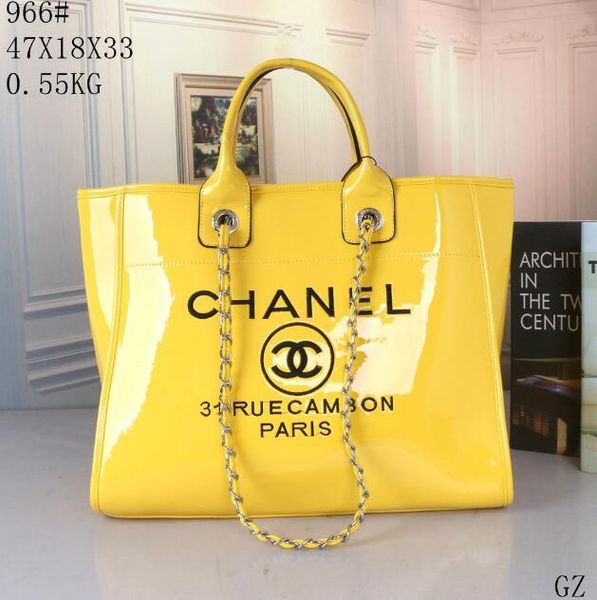 2019 europe and the new embroidery fa hion hopping bag ladie 039 bag houlder portable big bag beach bag 47 18 33 
2019 europe and the new embroidery fa hion hopping bag ladie 039 bag houlder portable big bag beach bag 47 18 33