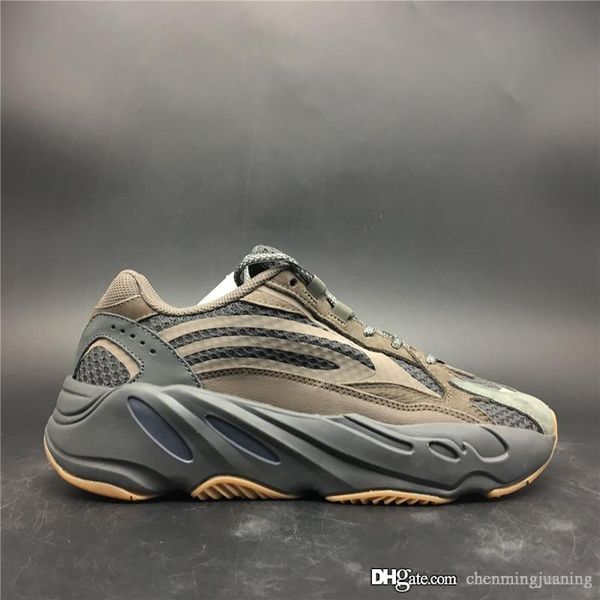 700 v2 geode cement static mauve sneaker 700 v2 kanye west wave runner men women designer sneakers with box size 5-11.5
700 v2 geode cement static mauve sneaker 700 v2 kanye west wave runner men women designer sneakers with box size 5-11.5