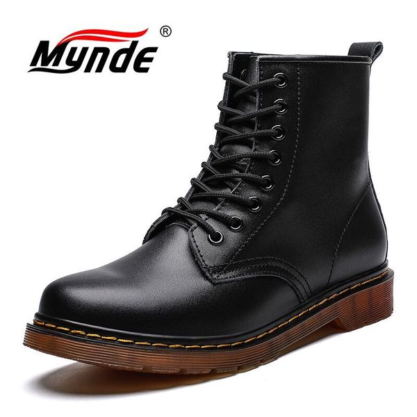 2019 new brand leather ankle autumn winter men's fashion motorcycle outdoor working snow boots men shoes t200305, Black
2019 new brand leather ankle autumn winter men's fashion motorcycle outdoor working snow boots men shoes t200305, Black