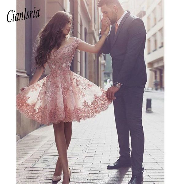 2019 homecoming dresses a-line off the shoulder knee length tulle appliques lace elegant cocktail dresses, White;black
2019 homecoming dresses a-line off the shoulder knee length tulle appliques lace elegant cocktail dresses, White;black