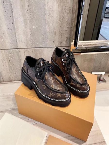 2020 womens chaussures shoe beautiful platform casual sneakers luxury designers shoes leather solid colors dress shoe, Black;red
2020 womens chaussures shoe beautiful platform casual sneakers luxury designers shoes leather solid colors dress shoe, Black;red