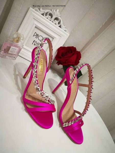 Women's High Heels New European Station Brand Shoes High-heeled Leather Upper Factory Direct Free Shipping
Women's High Heels New European Station Brand Shoes High-heeled Leather Upper Factory Direct Free Shipping