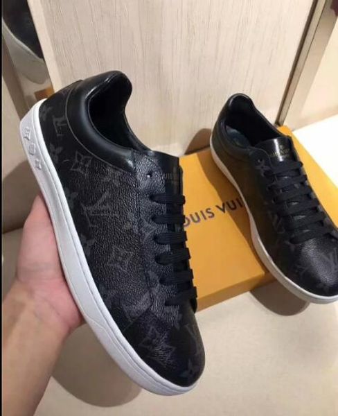 2019 new men shoes fashion sneakers casual shoes leather sport classic flats size 39- 46 no box, Black
2019 new men shoes fashion sneakers casual shoes leather sport classic flats size 39- 46 no box, Black