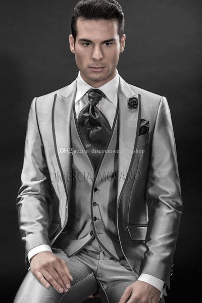 fashionable one button silver satin groom tuxedos peak lapel groomsmen man mens weddings prom suits (jacket+pants+vest+tie), Black;gray
fashionable one button silver satin groom tuxedos peak lapel groomsmen man mens weddings prom suits (jacket+pants+vest+tie), Black;gray
