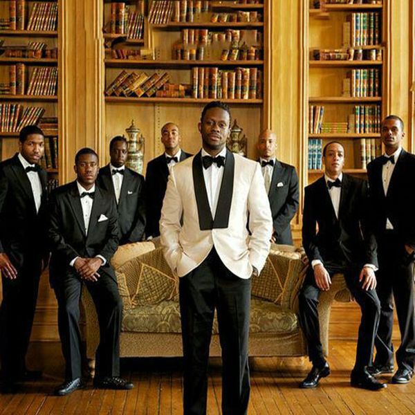 ivory groom tuxedos men suits for wedding black shawl lapel bridegroom jacket formal groomsmen wear costume homme 2piece trajes de hombre, Black;gray
ivory groom tuxedos men suits for wedding black shawl lapel bridegroom jacket formal groomsmen wear costume homme 2piece trajes de hombre, Black;gray