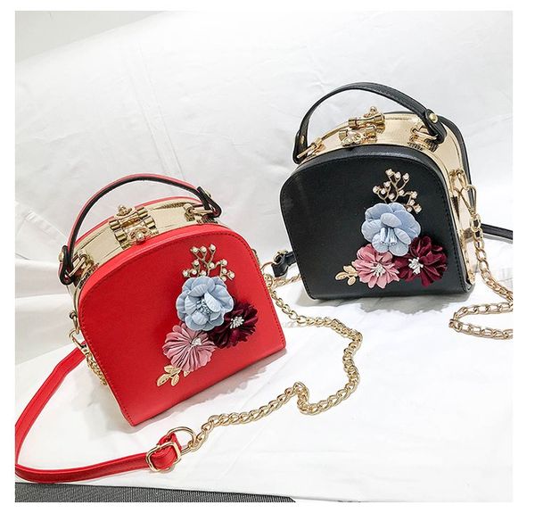 rhinestone pearl beaded 3d flowers lock handbags crossbody messenger shoulder bags for women 2019 party purse
rhinestone pearl beaded 3d flowers lock handbags crossbody messenger shoulder bags for women 2019 party purse
