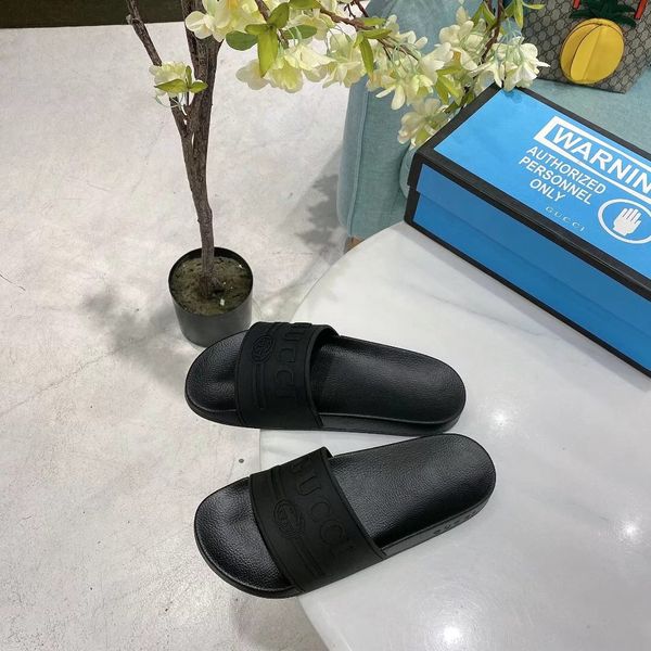 2020 designer slipper men shoes fashion g women sandal black casual seaside beach flats women seaside beachslipper size 35-46, Black;grey
2020 designer slipper men shoes fashion g women sandal black casual seaside beach flats women seaside beachslipper size 35-46, Black;grey