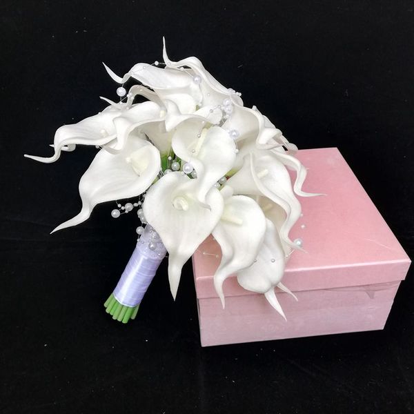 white calla lilies bridal bouquet silk flowers wedding bouquet natural touch with pearls bridesmaid flower mariage ramo de novia
white calla lilies bridal bouquet silk flowers wedding bouquet natural touch with pearls bridesmaid flower mariage ramo de novia
