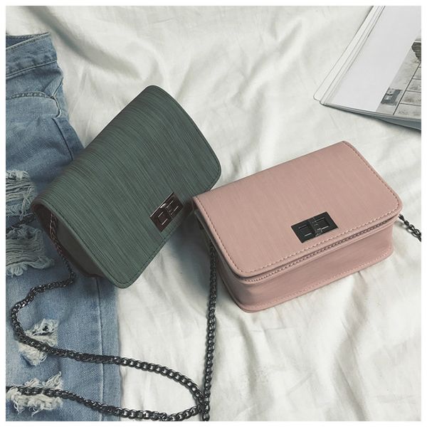 women shoulder bag luxury handbags women bags designer version luxury wild girls small square messenger bag bolsa feminina
women shoulder bag luxury handbags women bags designer version luxury wild girls small square messenger bag bolsa feminina