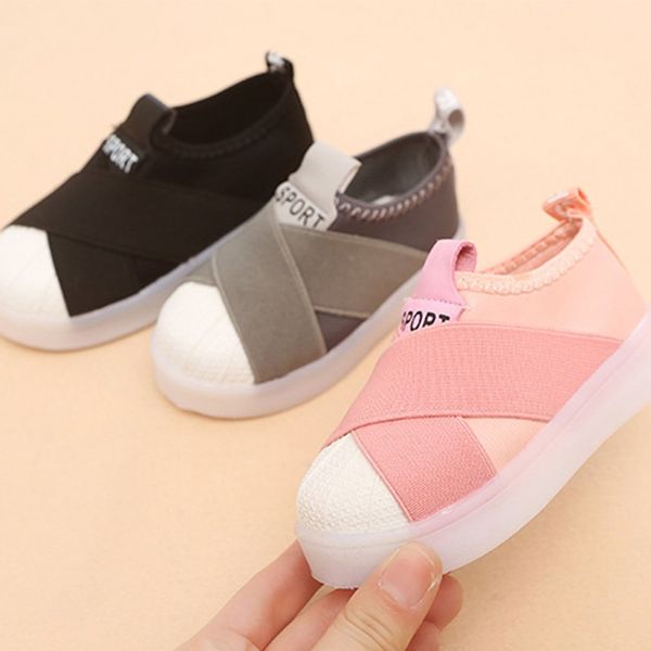 korean style fashion luminous sneakers casual children shoes anti-skid led light up sports shoes for girls boys, Black
korean style fashion luminous sneakers casual children shoes anti-skid led light up sports shoes for girls boys, Black