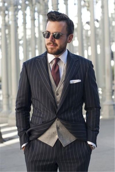2020 3 pcs stripes black men suit blazer with pants gentlemen formal party tuxedo terno business men suit(jacket+pants+tie+vest, White;black
2020 3 pcs stripes black men suit blazer with pants gentlemen formal party tuxedo terno business men suit(jacket+pants+tie+vest, White;black