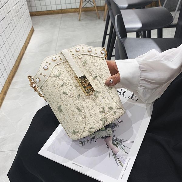 women bag lace flowers beach lace embroid straw bucket bags burlap small square bags sweet girl linen messenger bag
women bag lace flowers beach lace embroid straw bucket bags burlap small square bags sweet girl linen messenger bag