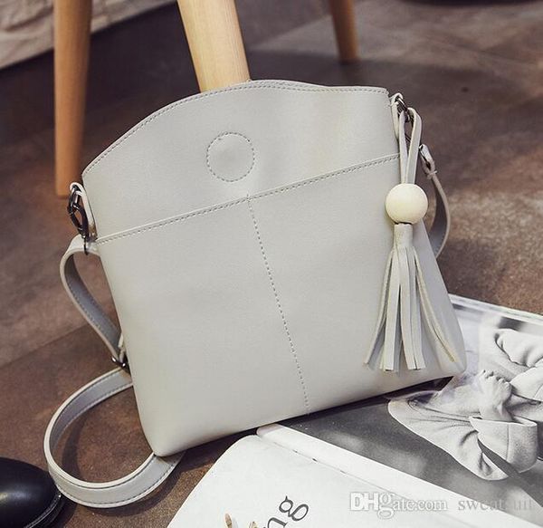 factory wholesale 2018 new handbag cross pattern synthetic leather shell chain bag shoulder messenger bag fashionista bag
factory wholesale 2018 new handbag cross pattern synthetic leather shell chain bag shoulder messenger bag fashionista bag