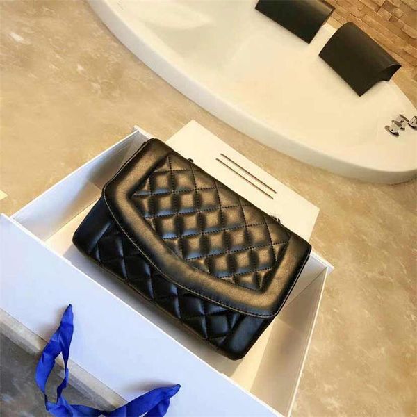 designer luxury handbags purses women Fashion versatile shoulder bag romantic retro art style cross-body bag chain bag
designer luxury handbags purses women Fashion versatile shoulder bag romantic retro art style cross-body bag chain bag