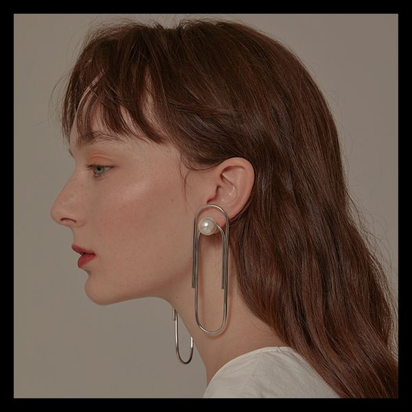 huanzhi 2019 teenage writer dream 925 silver fashion long section clip pearl metal stud earring for girls women party jewelry, Golden;silver
huanzhi 2019 teenage writer dream 925 silver fashion long section clip pearl metal stud earring for girls women party jewelry, Golden;silver