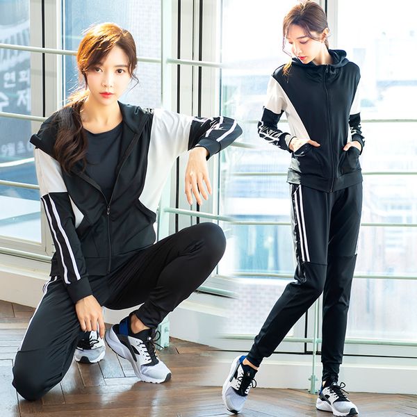 fitness suit women's suit sports fat mm yoga autumn and winter four-piece set running training loose casual fashion
fitness suit women's suit sports fat mm yoga autumn and winter four-piece set running training loose casual fashion