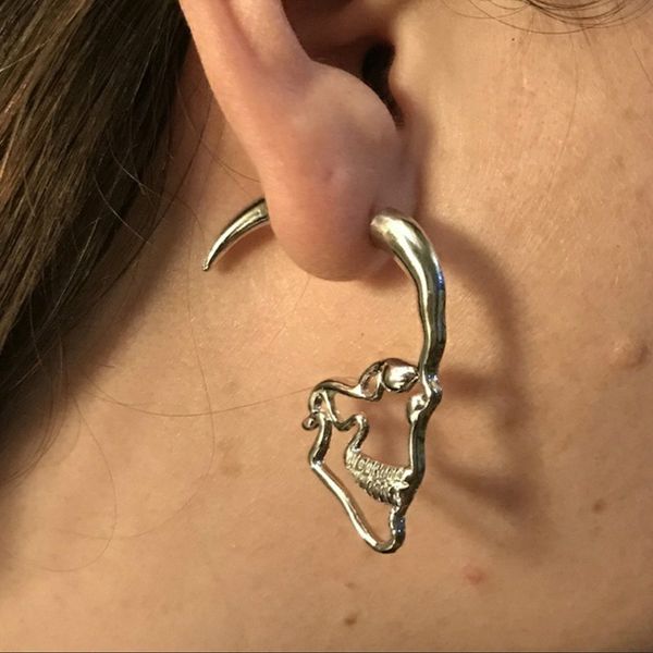 doreenbeads halloween punk chic earrings human head skull alloy black silver gold color fashion men & women's jewelry 1 pair, Golden;silver
doreenbeads halloween punk chic earrings human head skull alloy black silver gold color fashion men & women's jewelry 1 pair, Golden;silver